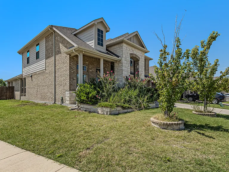 3109 Maverick Dr — Photo 32