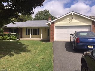 65 Spring Valley Rd, Hardwick, NJ 07825