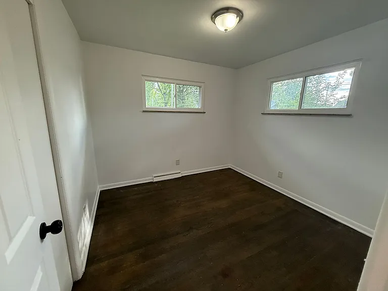 2203-2205 McGuffey Rd — Photo 11