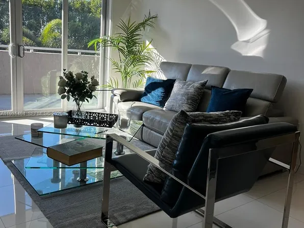 7751 NW 107th Ave #212, Doral, FL 33178