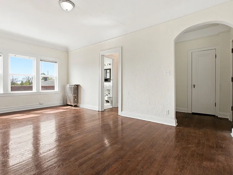 3214 Yorkshire Rd #205 — Photo 2