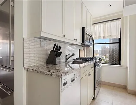 Rented by Capital Realty Investors, Inc | media 6