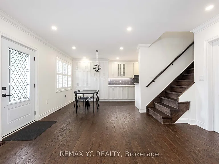 77 Talbot Rd — Photo 9