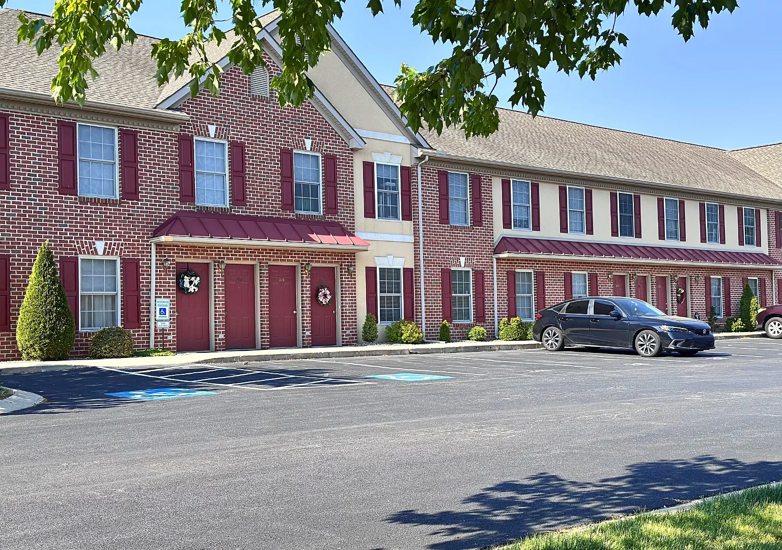 2 bed, $1,495 — Photo 1