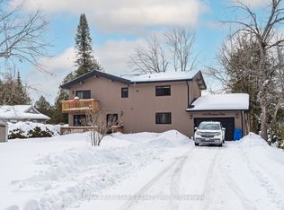 136 Riverbank Dr, Georgina, ON L0E 1N0