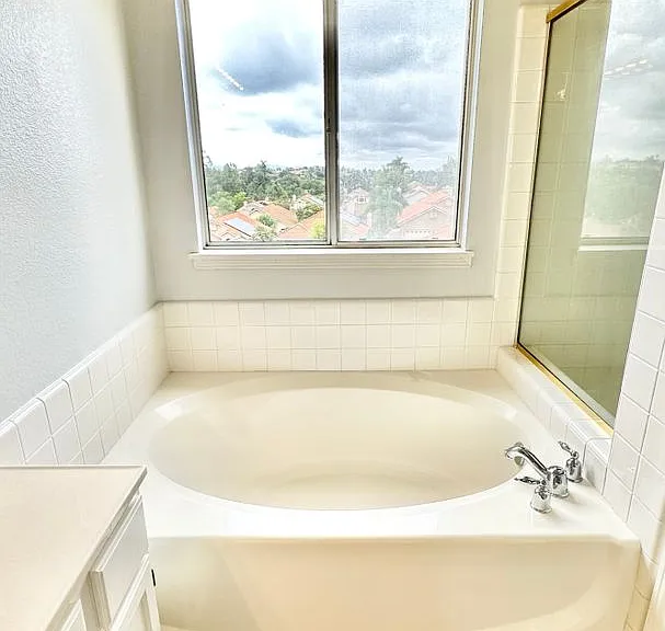 1043 Carryll Park Ct — Photo 34