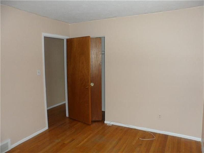 2nd image of 27722 Liberty Dr
