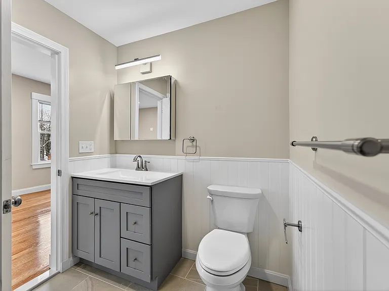 42 Almont St #STREET2L — Photo 11