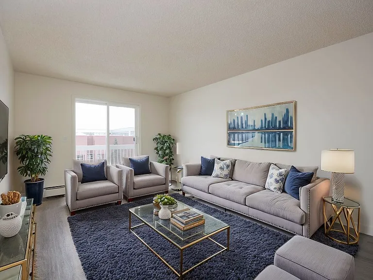 270 Tundra Dr — Photo 3