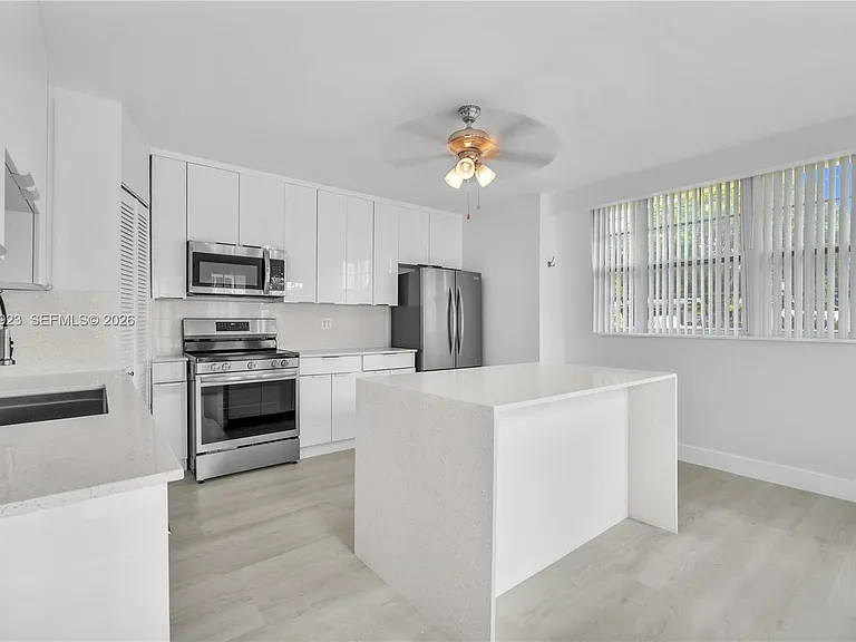 2555 Nassau Ln — Photo 11