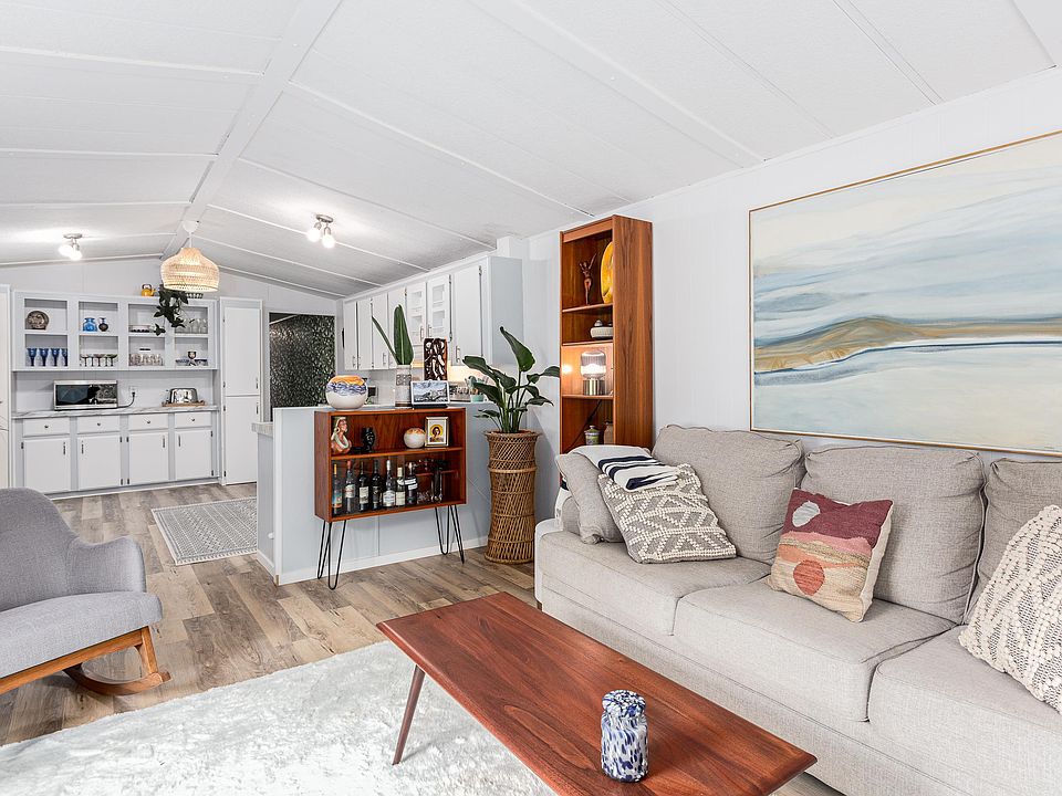 3295 Sunnyside Rd Anmore, BC, V3H4Z4 Apartments for Rent Zillow