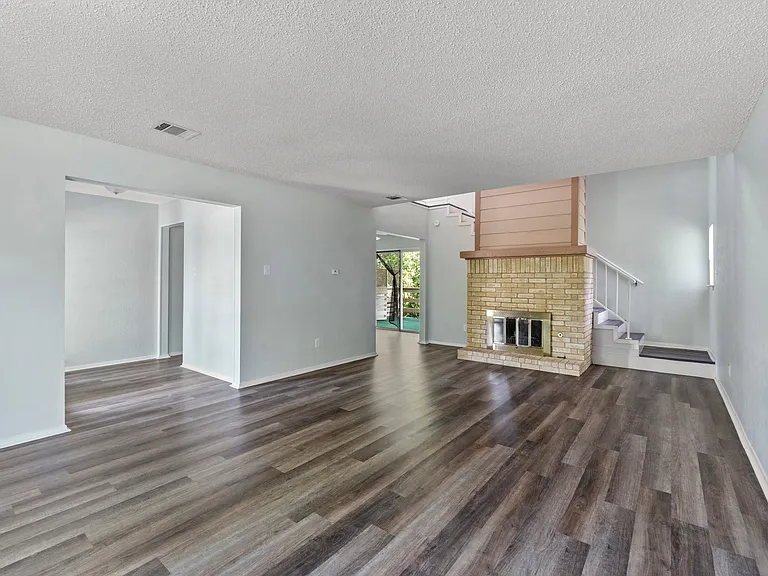 11809 Eubank Dr — Photo 4