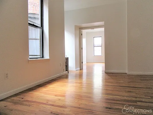 Rented by City Connections Realty | media 11