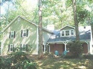 9130 Martin Rd, Roswell, GA 30076