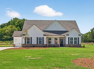 37 Cherokee Ct, Good Hope, GA 30641