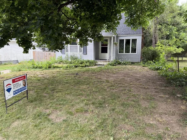 138 Pierce Ave, Jackson, MI 49203