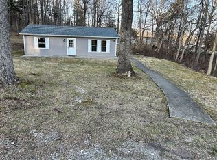 8017 Elderberry Ln, Spencer, IN 47404