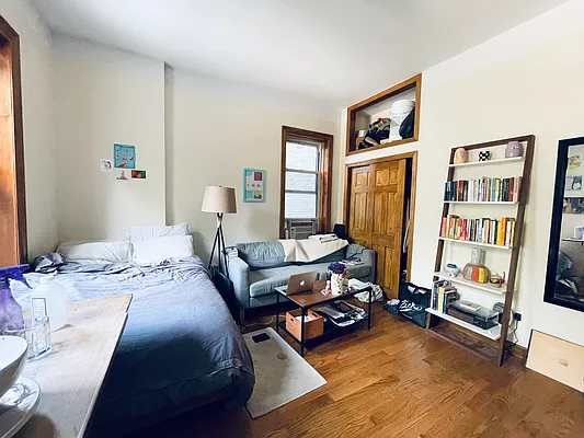 Rented by Compass | media 6