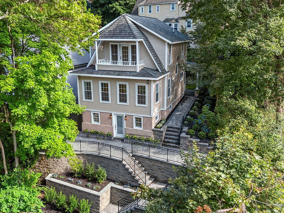 1st image of 111 Altamont Avenue