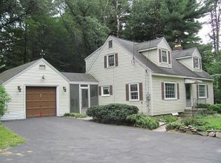 52 Richardson Rd, Fitchburg, MA 01420