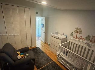 19416 NE 26th Ave APT 111B, Miami, FL 33180