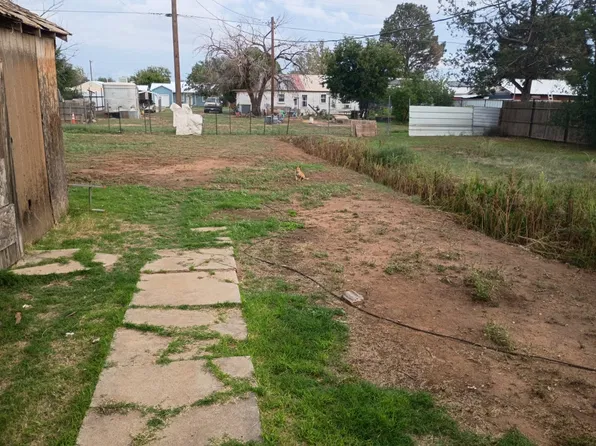 407 Wilson St, Sudan, TX 79371