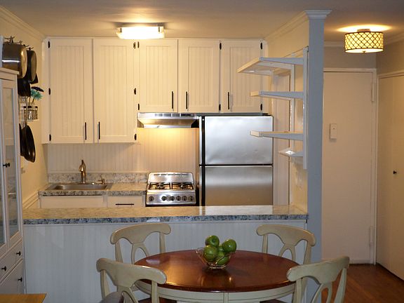 3rd image of 80 E Hartsdale Ave APT 611