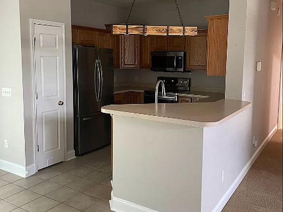 4th image of 9208 Windsor Lake Blvd