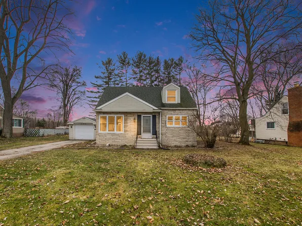 329 Peacock Walk, Jackson, MI 49202