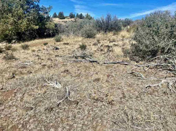 10238 Omega Rd, Montague, CA 96064