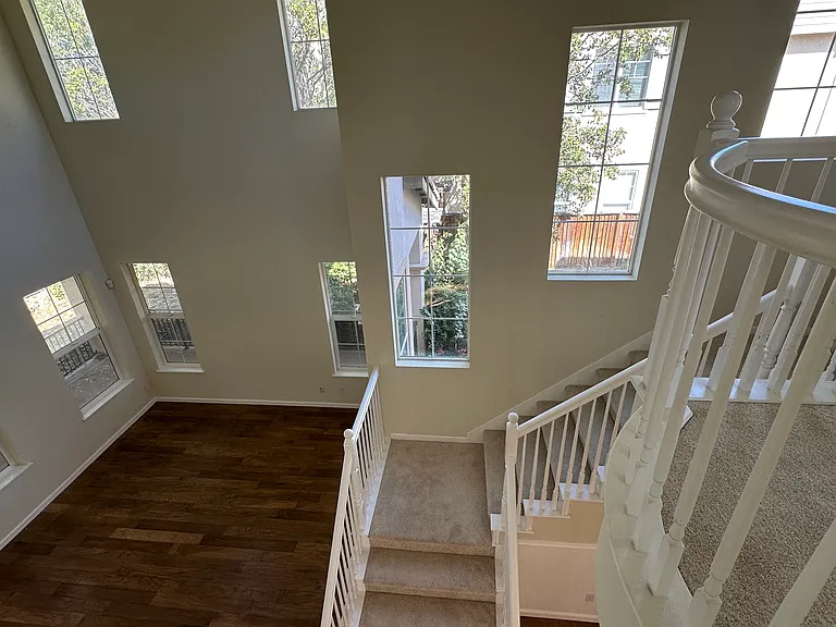 322 S Central Pkwy — Photo 19