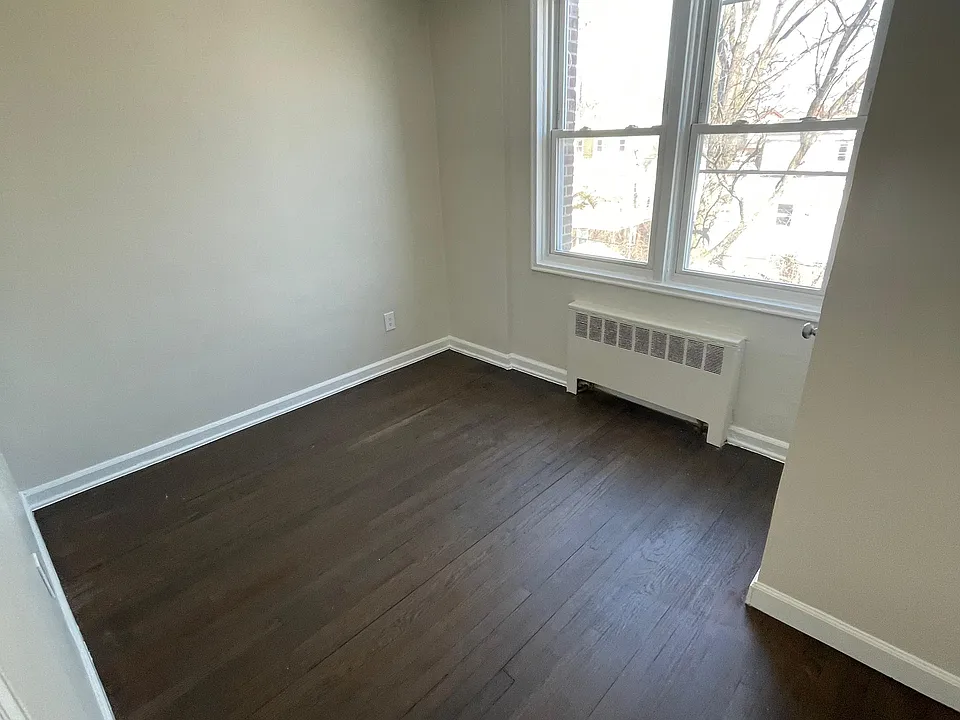 103 Chancellor Ave #47B