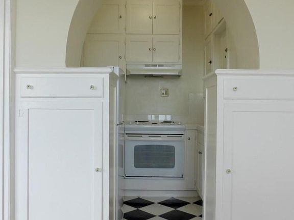 5th image of 75 Buena Vista Ave E APT 503