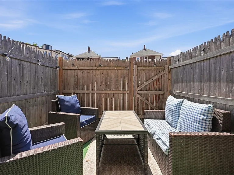 1722 Commonwealth Ave #1 — Photo 14