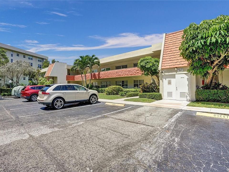 1st image of 907 Cypress Terrace #204