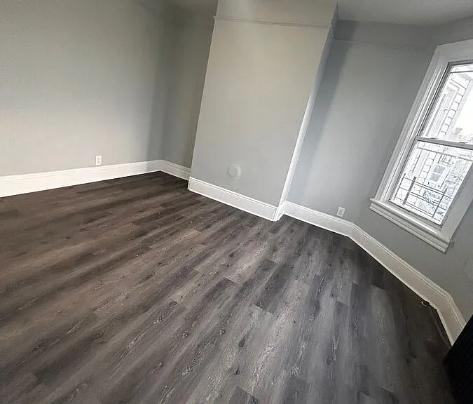 124 Oak St — Photo 7