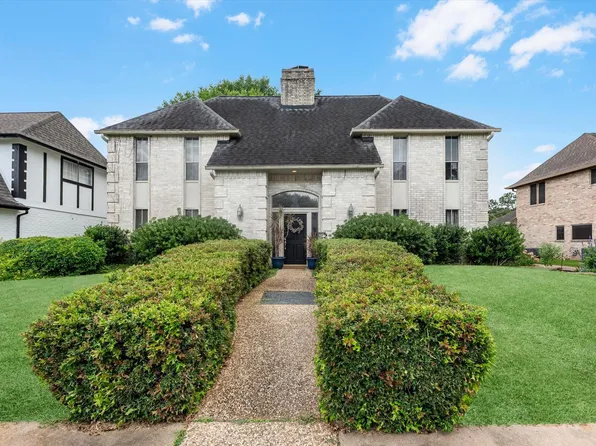 1523 Plantation Dr, Richmond, TX 77406