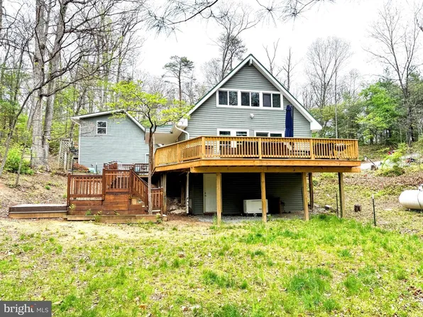 385 Crowfoot Ln, Gerrardstown, WV 25420