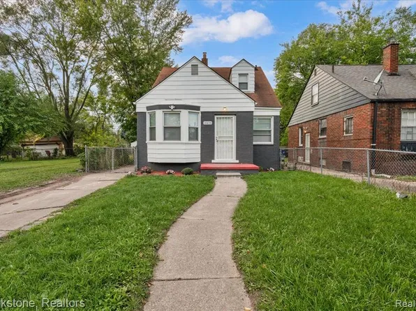 18439 Goulburn St, Detroit, MI 48205