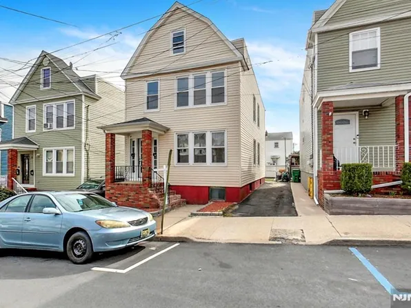 82 Devon Ter, Kearny, NJ 07032
