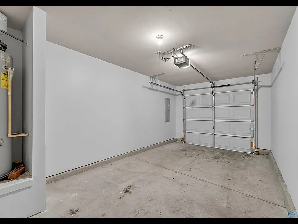 106 Cloverbrook Dr