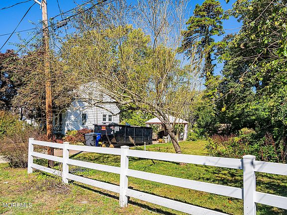 3rd image of 1303 Burns Avenue