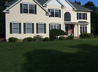 25 Moss Rd, Monroe, CT 06468