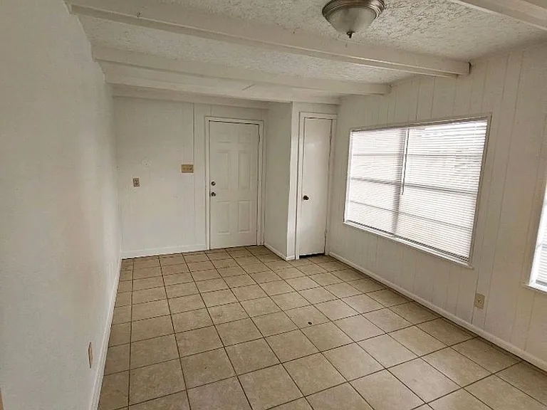 1707 Stanley Dr — Photo 4
