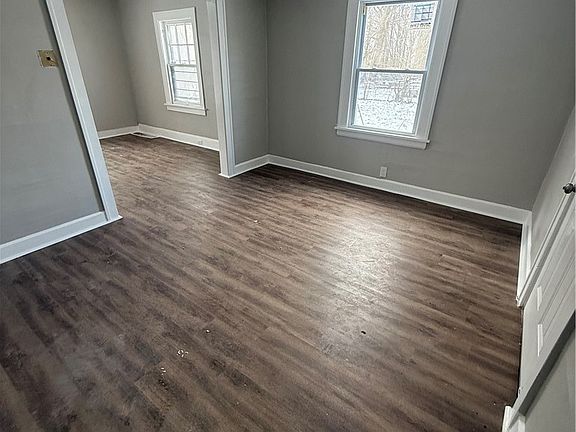 5th image of 10428 Park Heights Rd