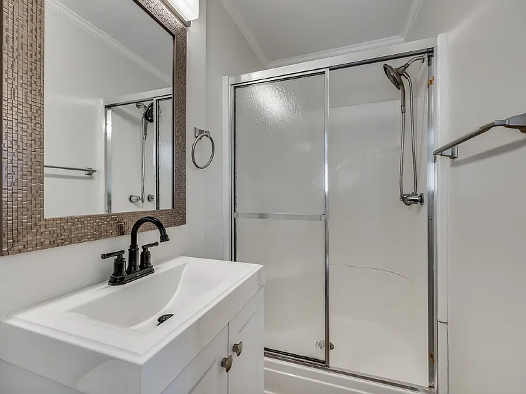 1615 Tillman St — Photo 25