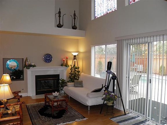 Light and Bright Family Room