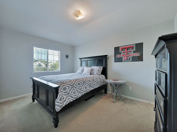 4th image of 31739 Royal Woods Ct