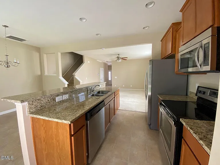2801 Benevolence Dr — Photo 8