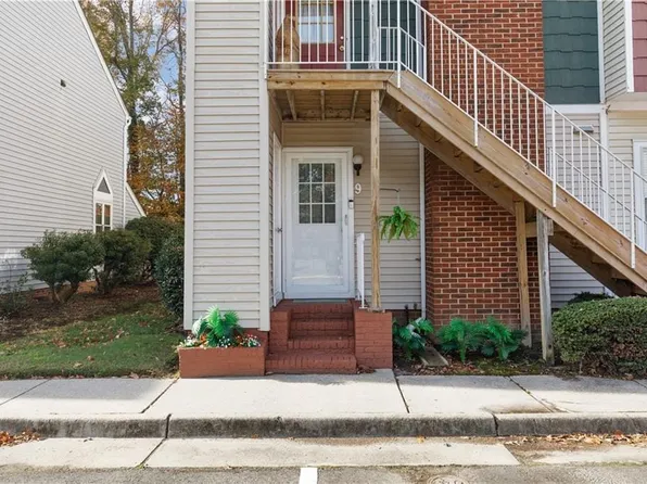 435 Lester Rd APT 9, Newport News, VA 23601
